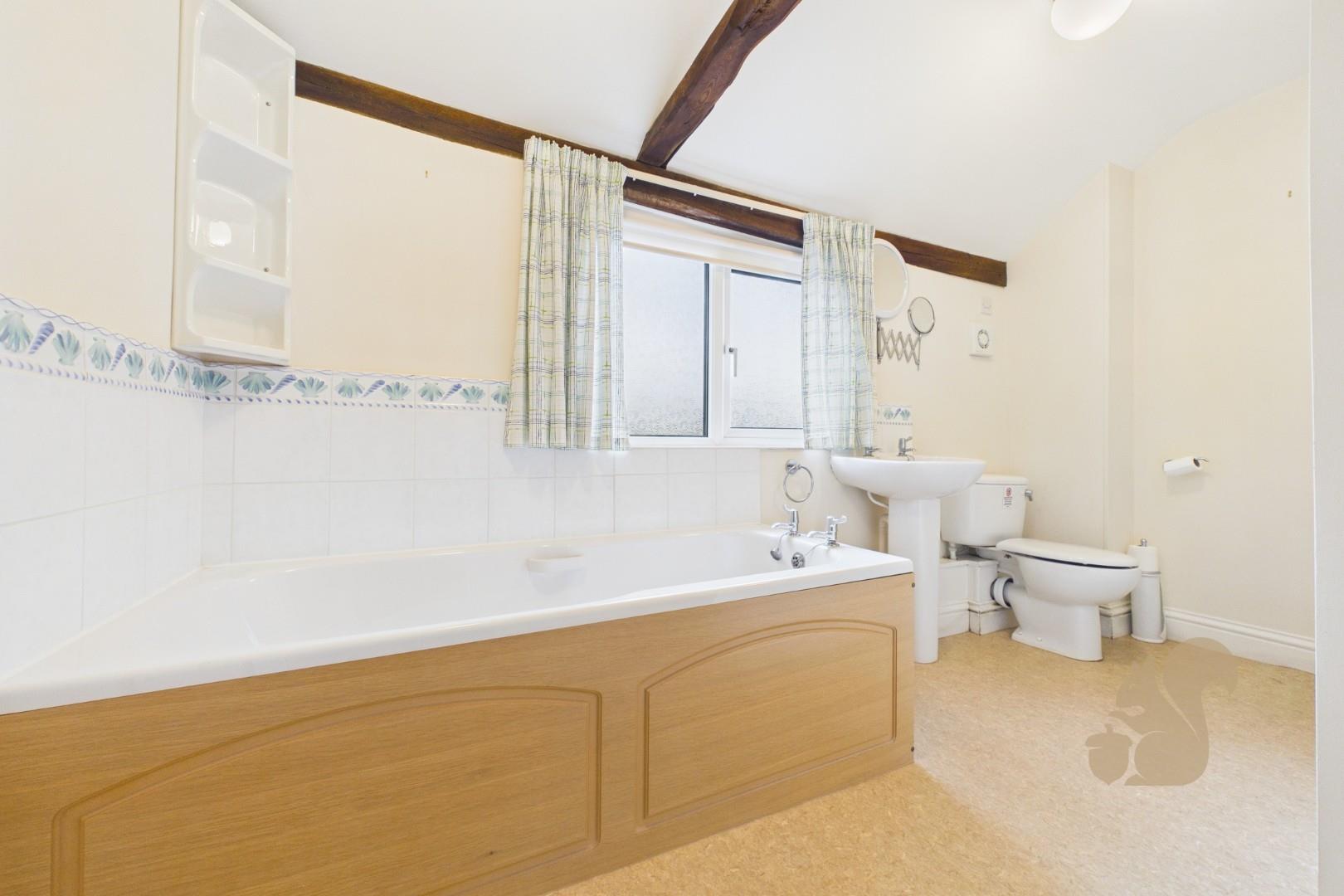 Barn First Floor Bathroom